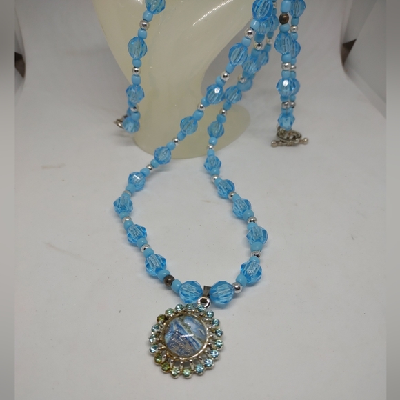 Vintage Niagara Falls Light Blue Crystal Beads 30"Necklace & 7 1/2"Bracelet Set - Picture 6 of 6